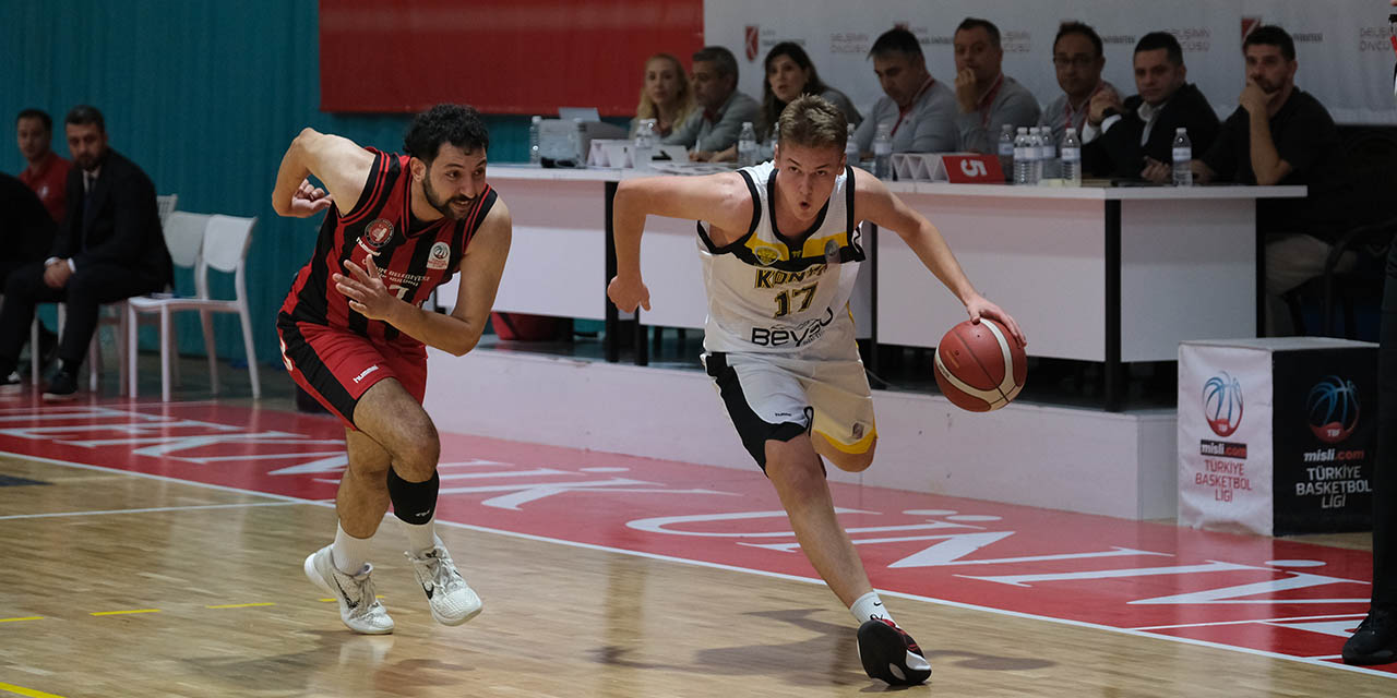 12ekm-basketbol-buyuksehir2.jpg