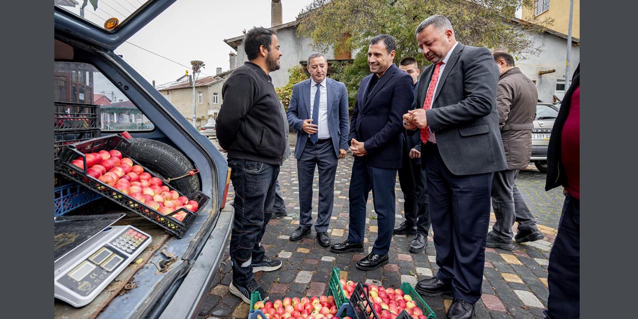 15ekm-ak-parti-yalihuyuk1.jpg