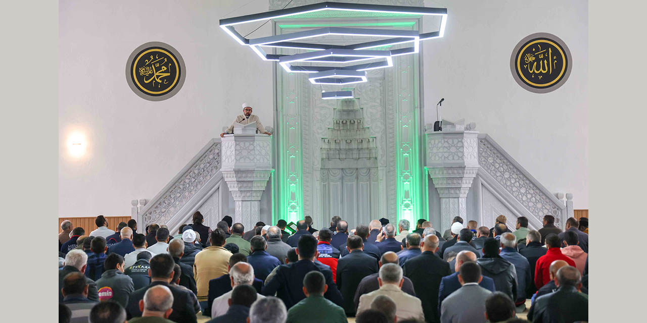 16ekm-mer-bel-cami-acilis1.jpg