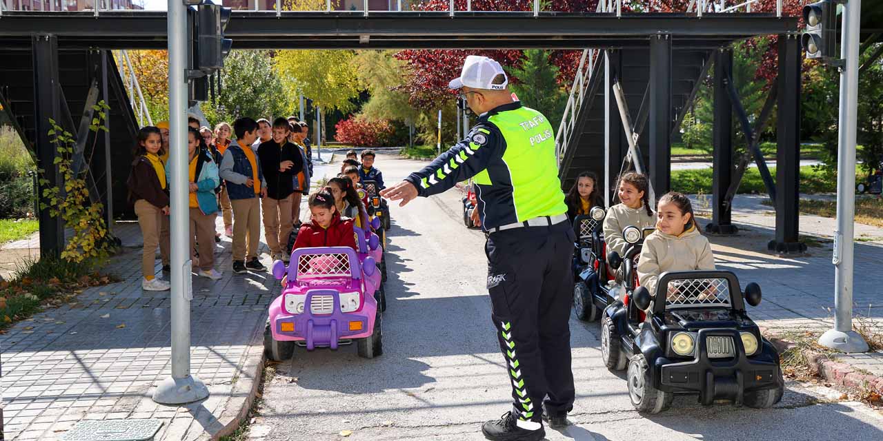 19ekm-sel-bel-trafik2.jpg